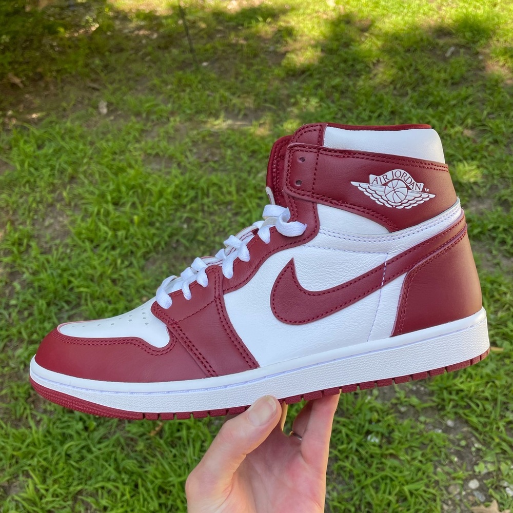 New Air Jordan 1 Retro High OG Sneakers Size 10.5 Men’s